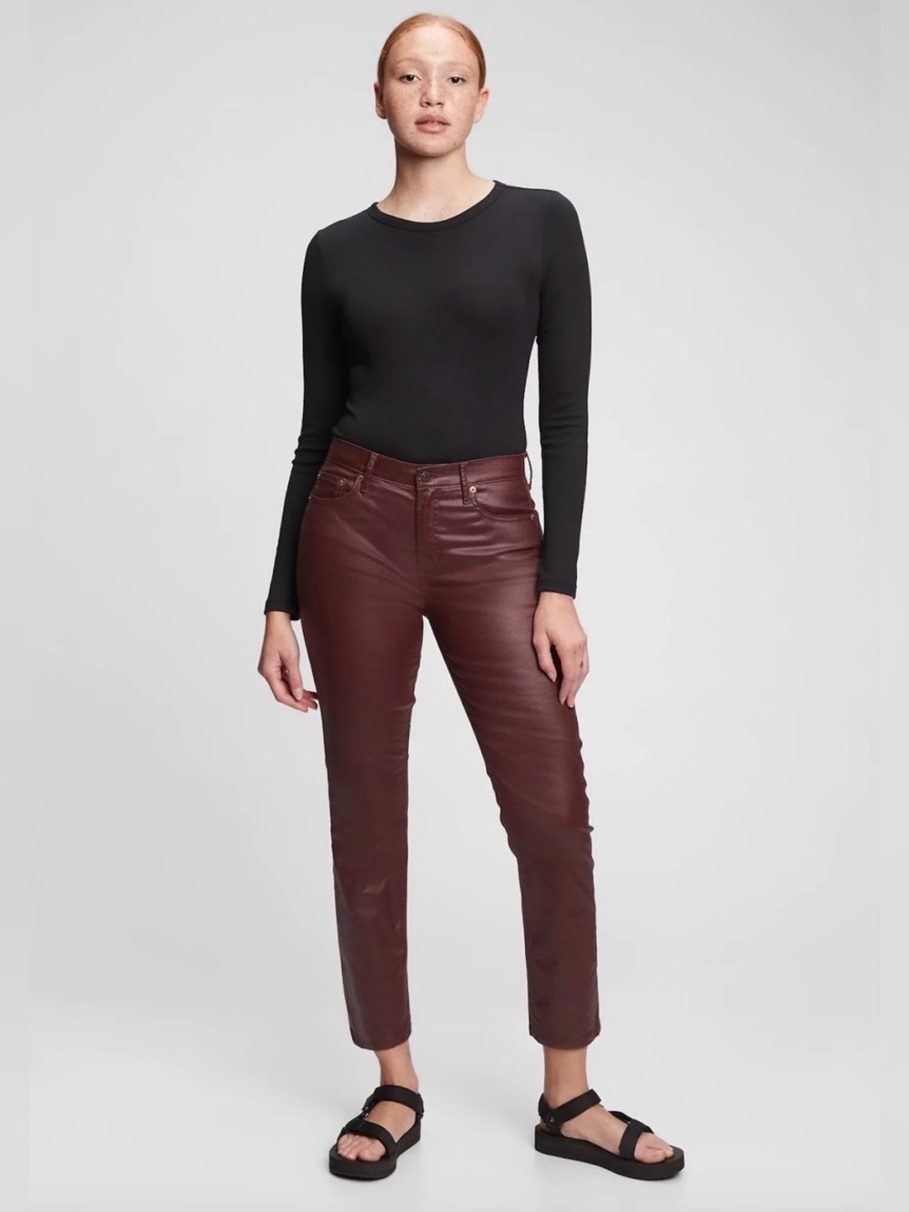 NWT GAP Women’s Mid Rise Slim Coated Jeans Size 31 / 12 SHORT Red Wine Cigarette